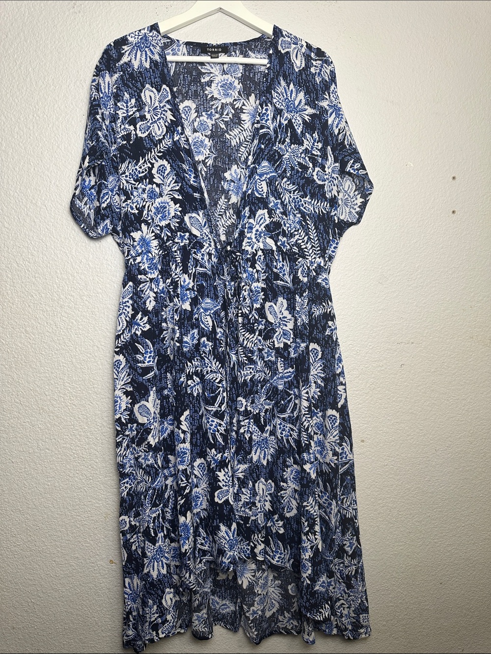 Torrid Blue White Floral Cover Up Swim Beach Womens Size 10/12